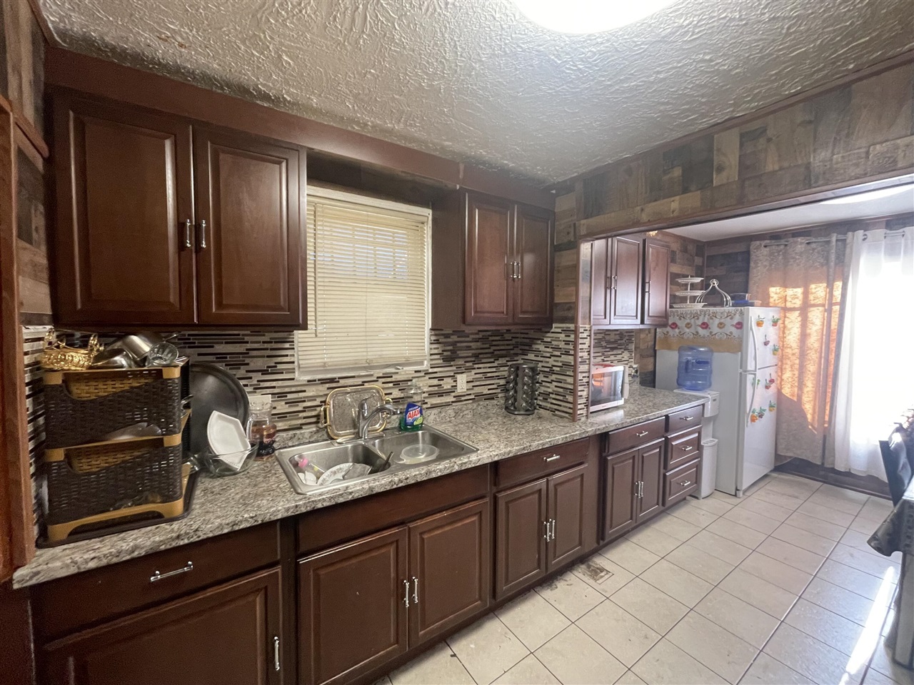 6578 Montrose Street Property Photo 8