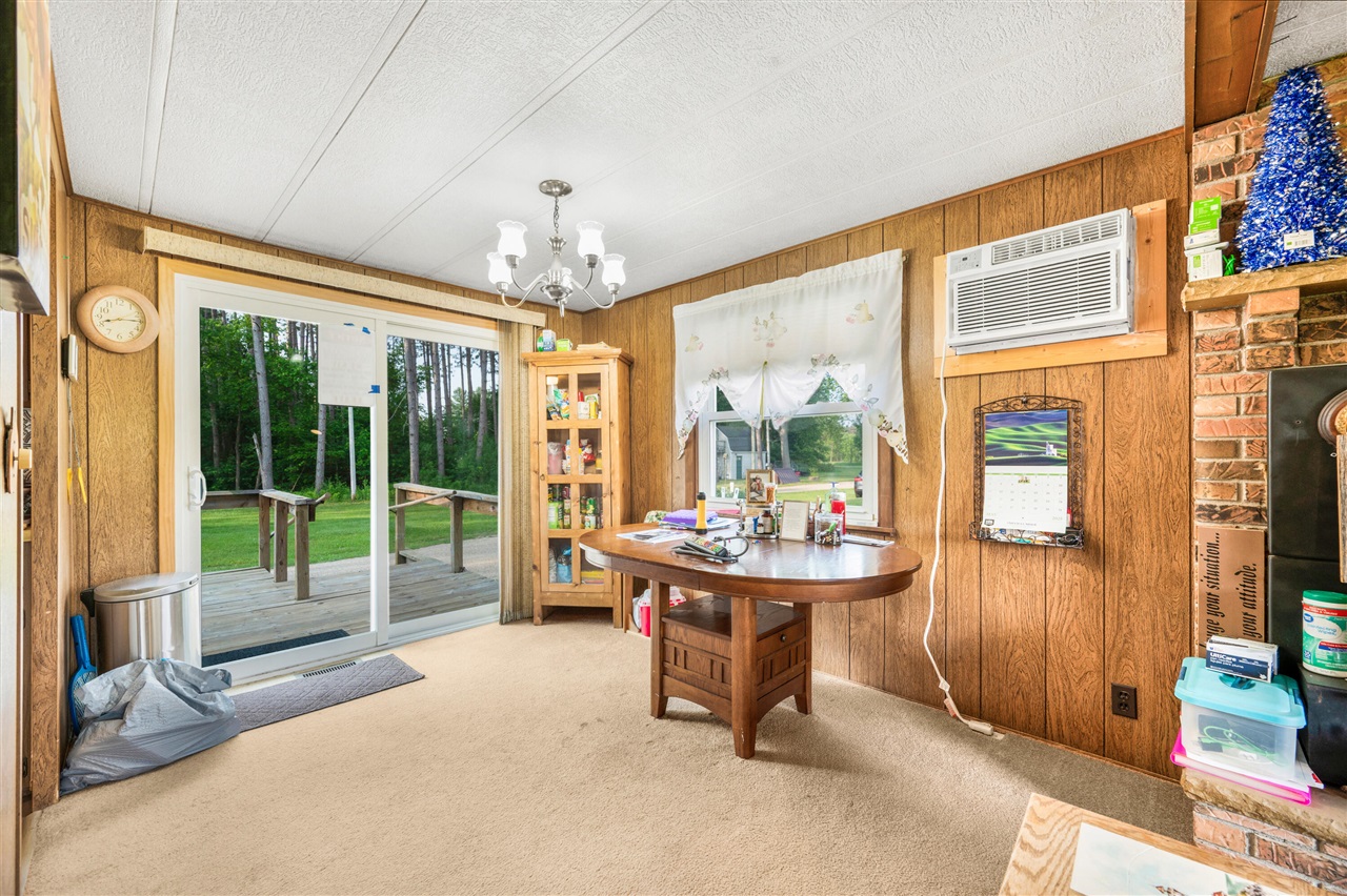 7873 River Rd Property Photo 15