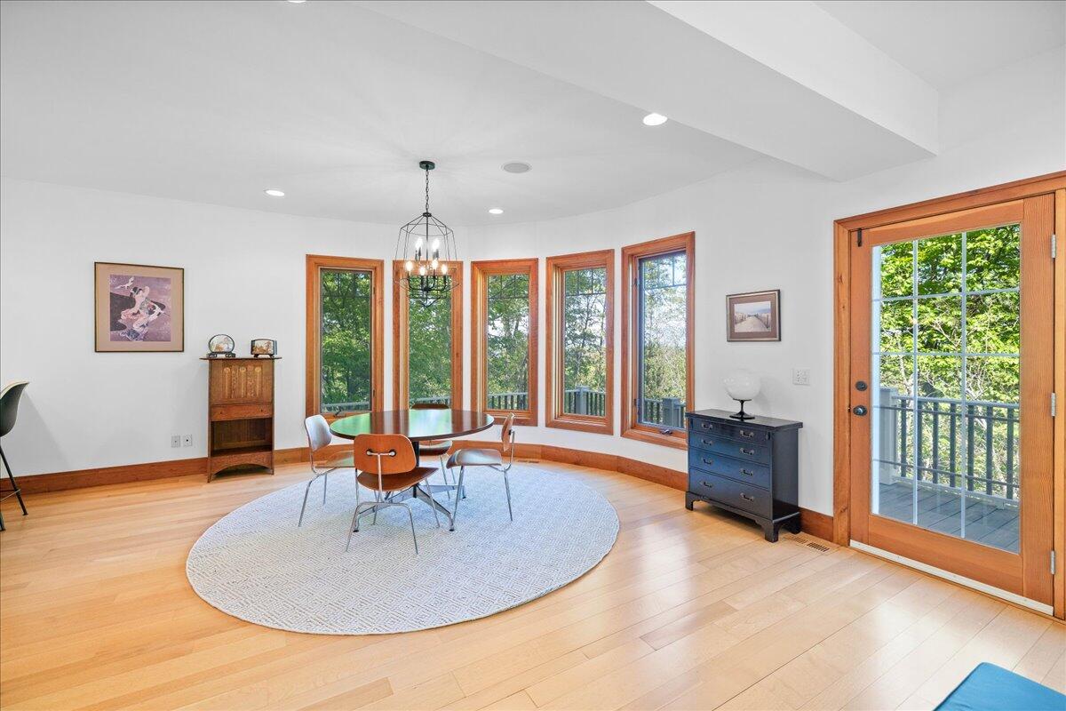 4679 Forest Ridge Drive Property Photo 11