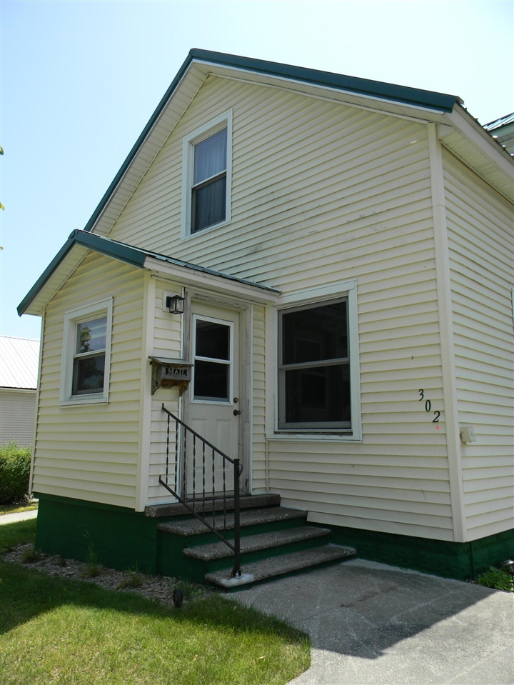 302 First Street Property Photo 32