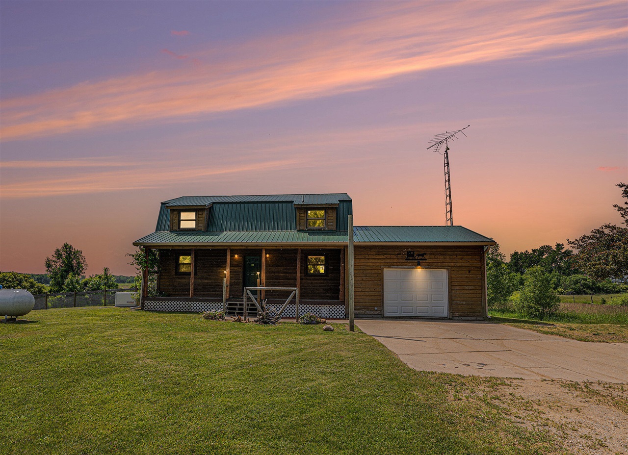 11248 E Mannsiding Road Property Photo 1