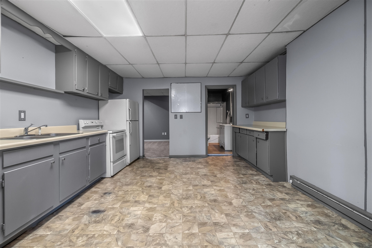 15 E Chicago Street Property Photo 18