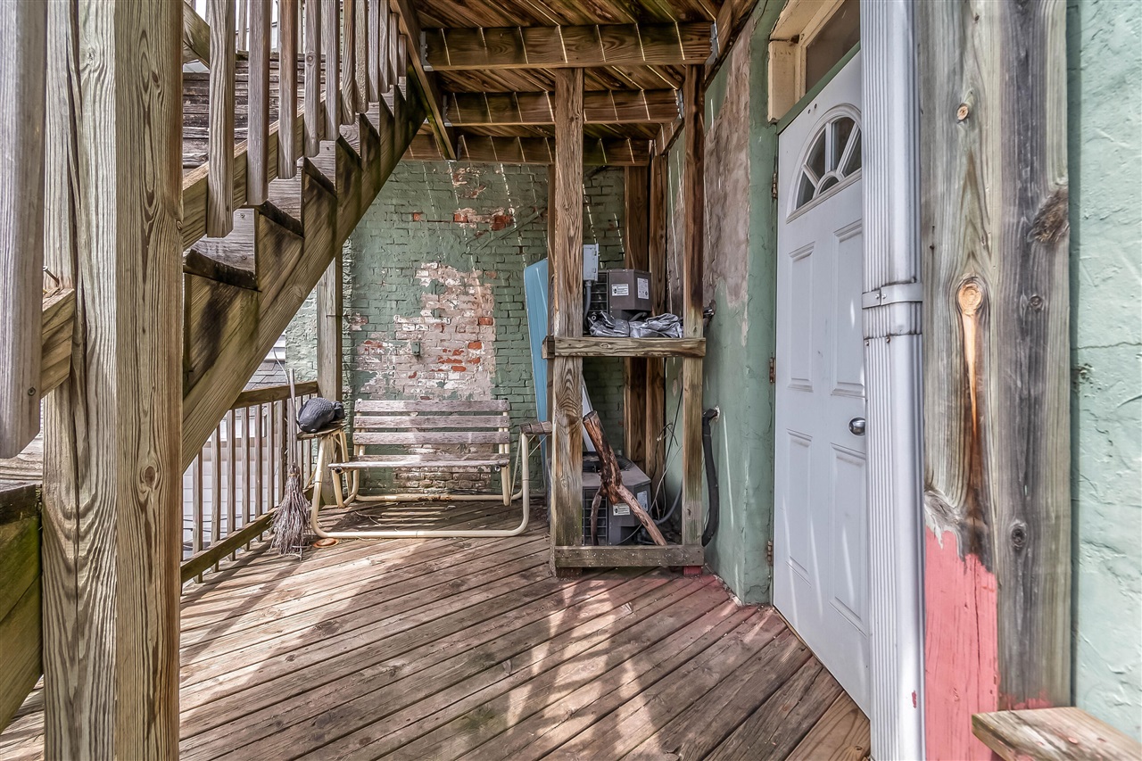 15 E Chicago Street Property Photo 24