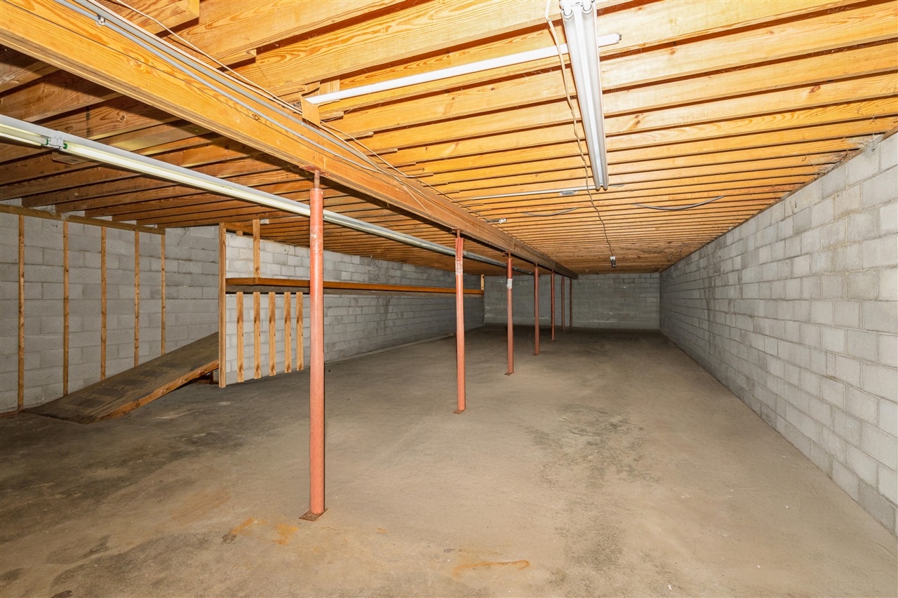 8669 Red Arrow Highway Property Photo 8