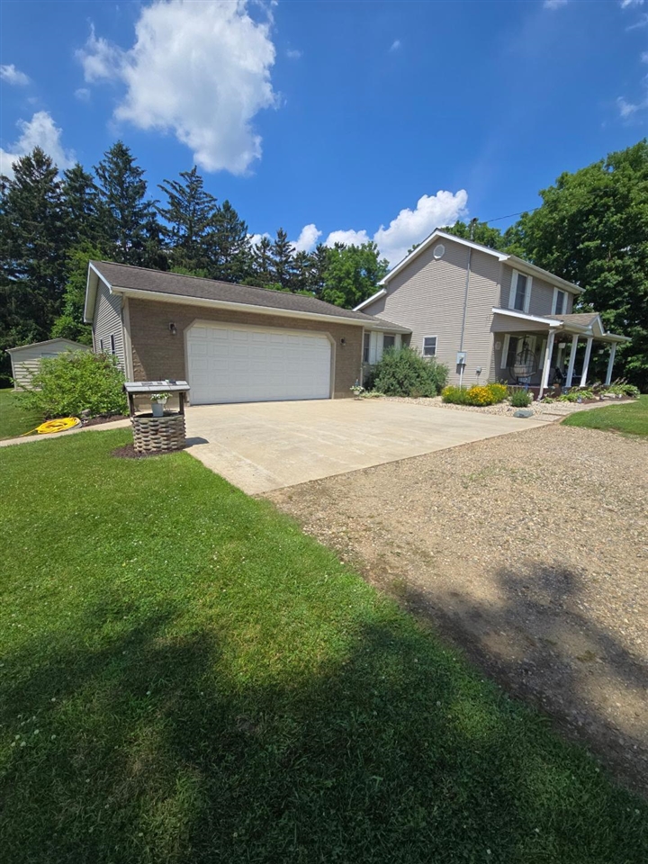 6518 N Parma Road Property Photo 2