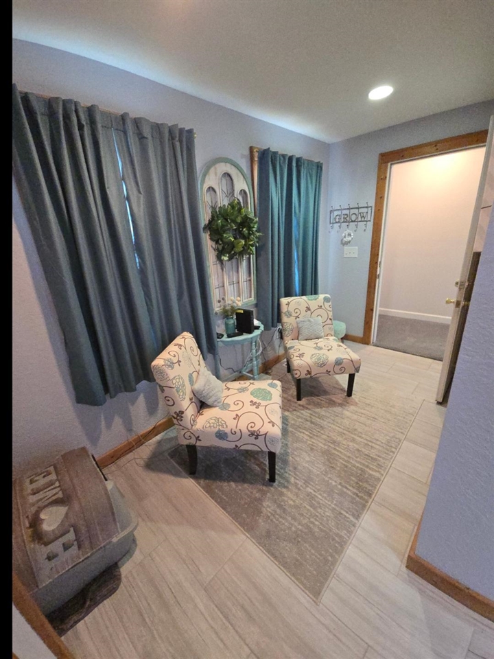 6518 N Parma Road Property Photo 8