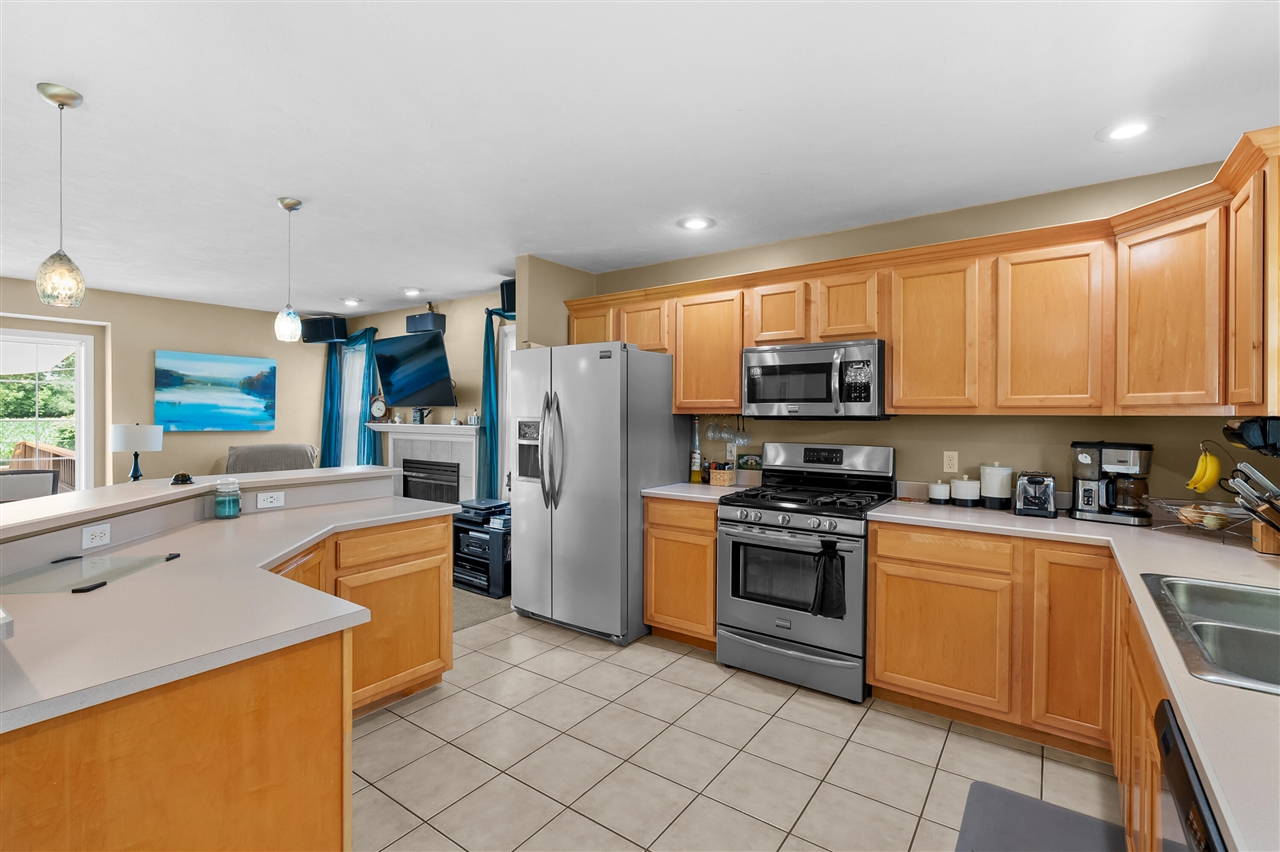 8181 Fawn Meadow Trail Property Photo 12