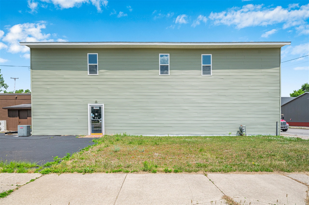 603 N State St Property Photo 4