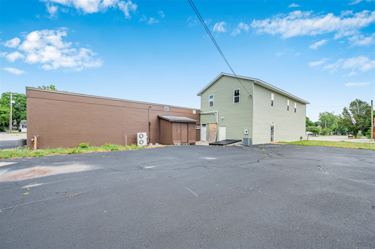 603 N State St Property Photo 5