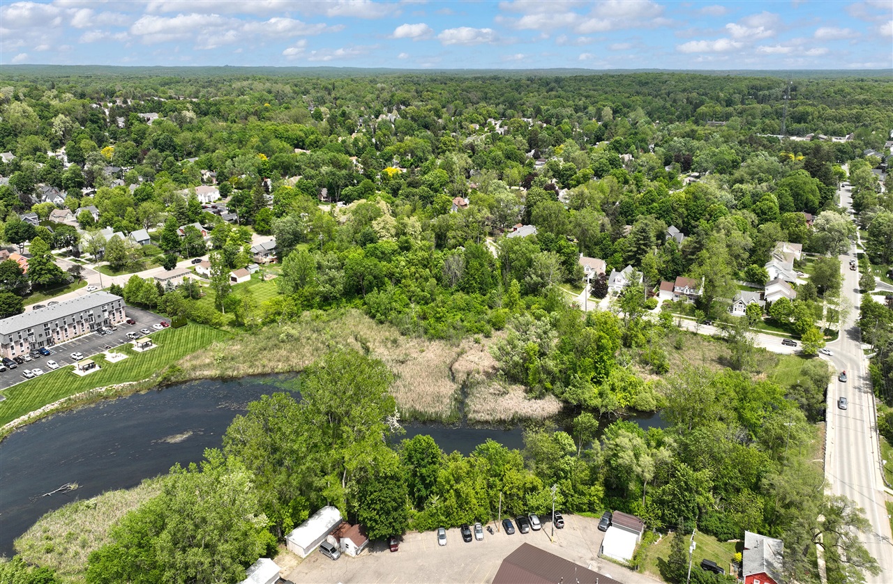 144 River Drive Property Photo 15