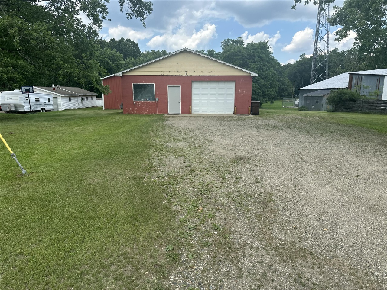 70480303 Property Photo 1