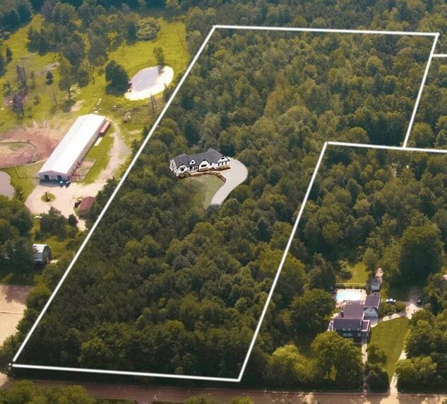 5579 Martin Road Property Photo 1