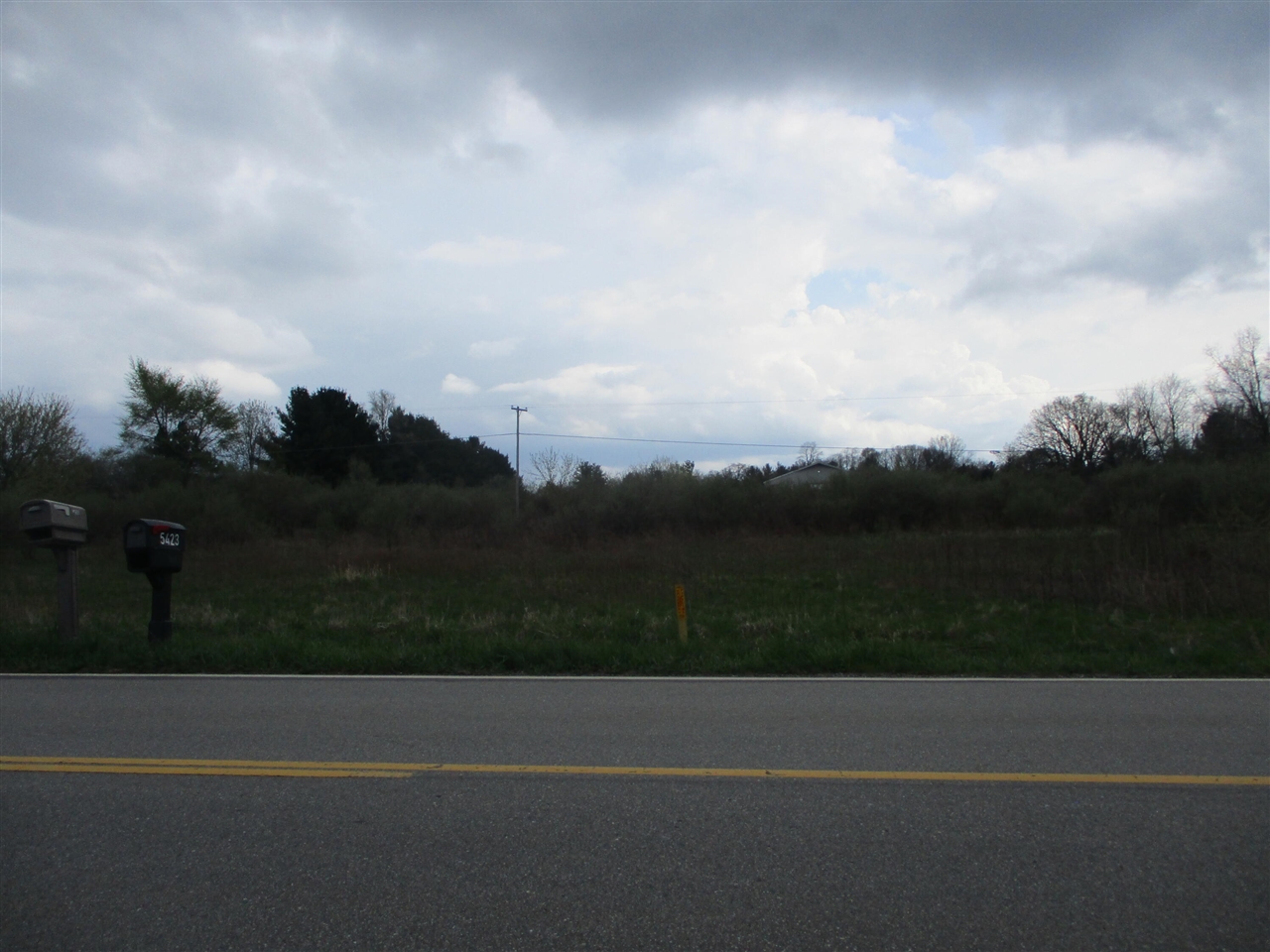 5400 13 Mile Road Property Photo 2
