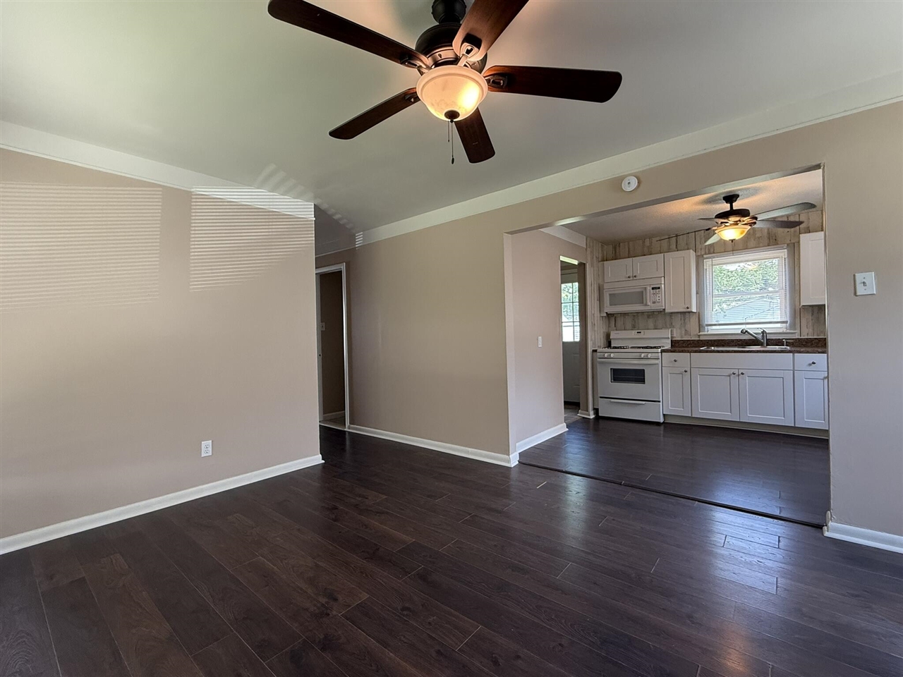 5873 Merrick Street Property Photo 9