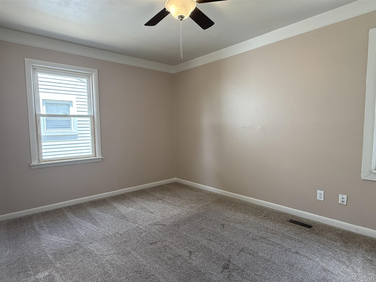 5873 Merrick Street Property Photo 12