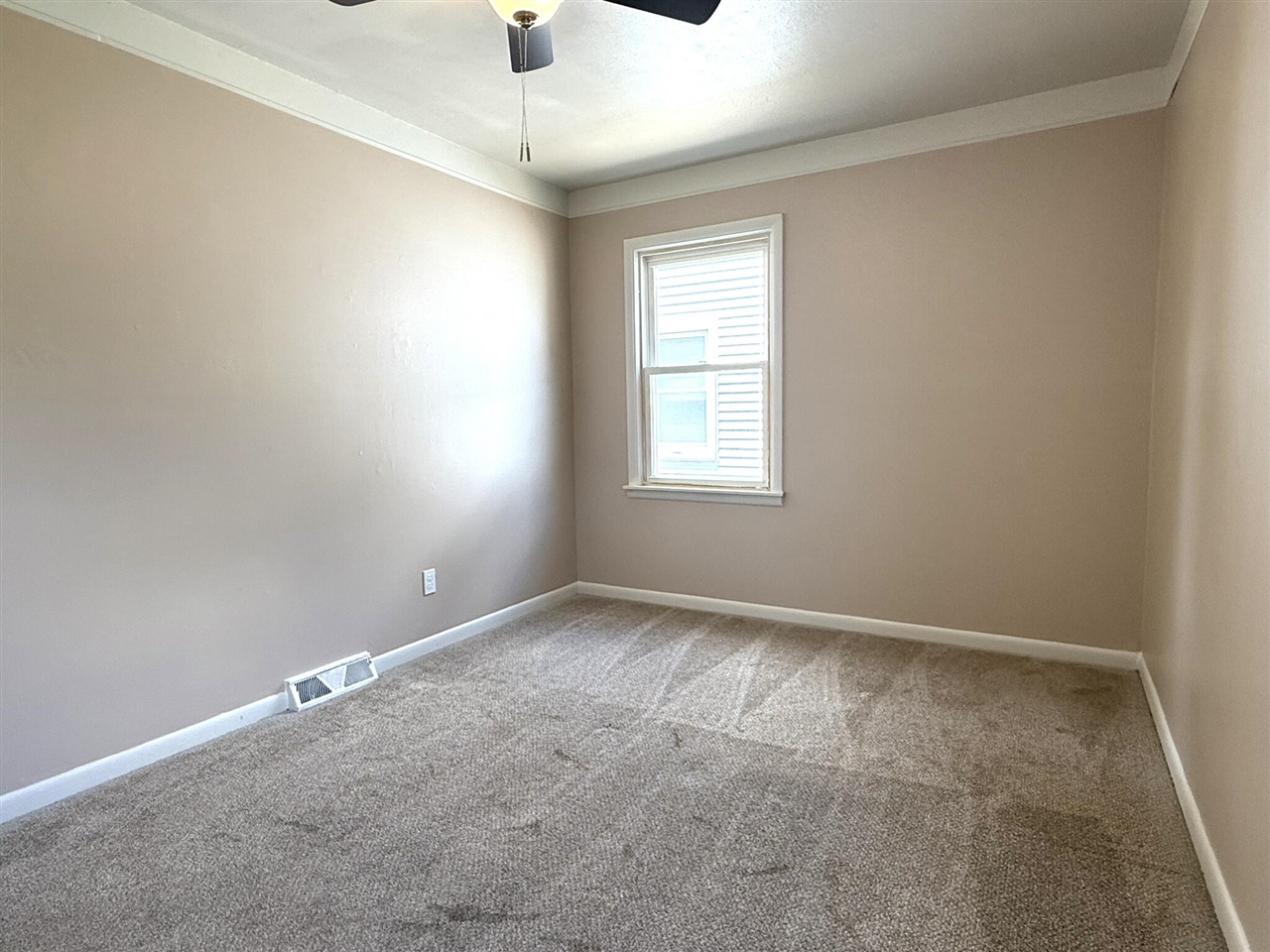 5873 Merrick Street Property Photo 14