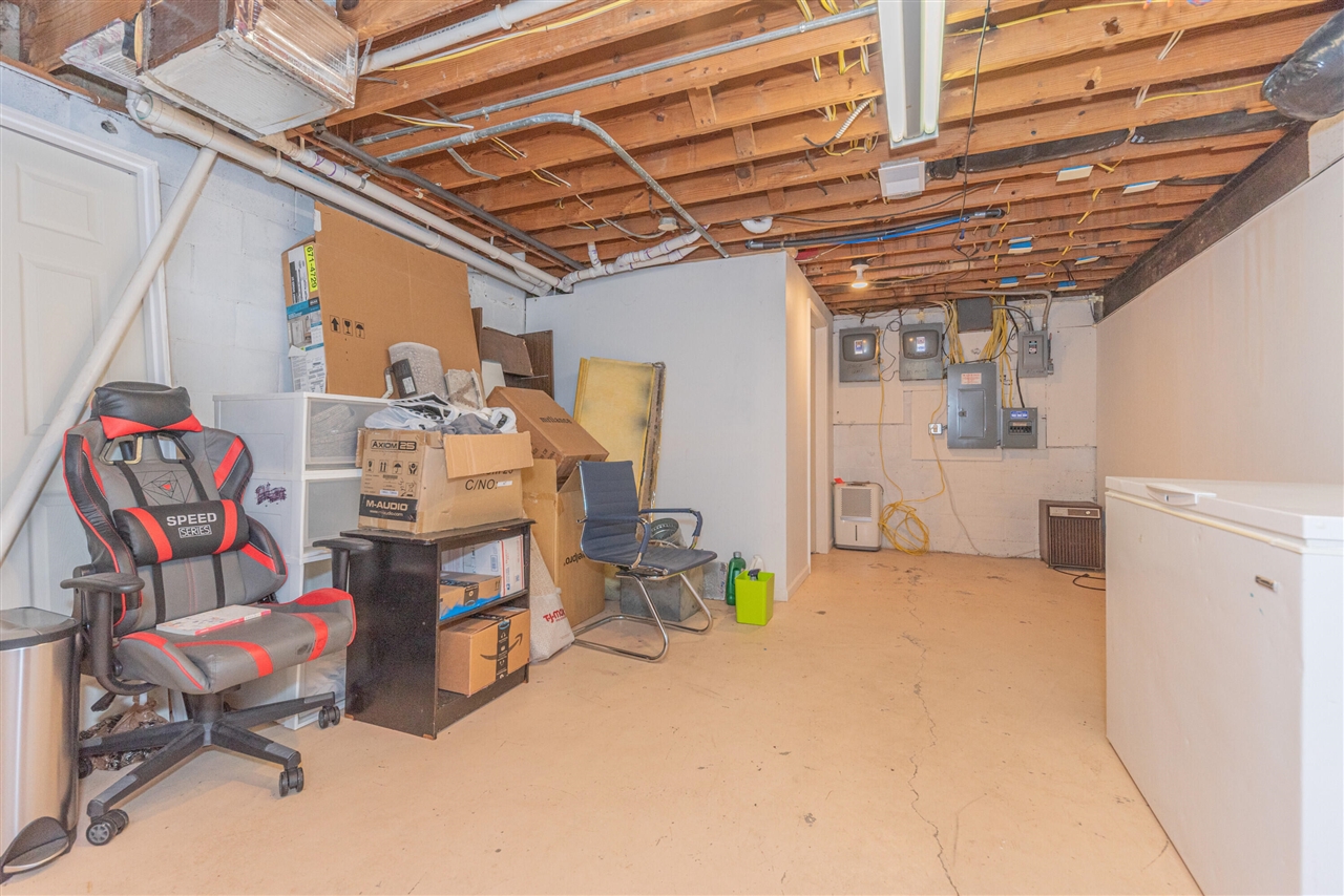 404 W Liberty Street Property Photo 32