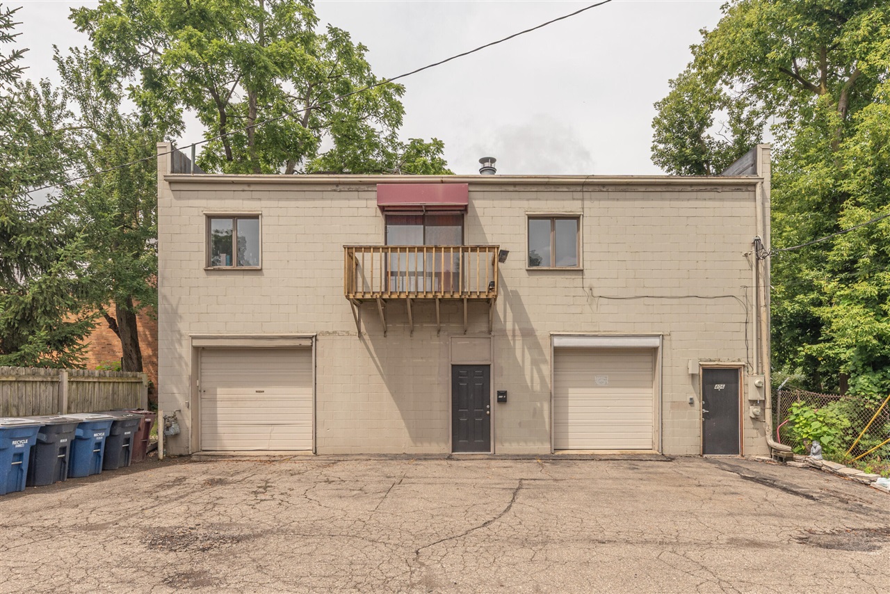 404 W Liberty Street Property Photo 1