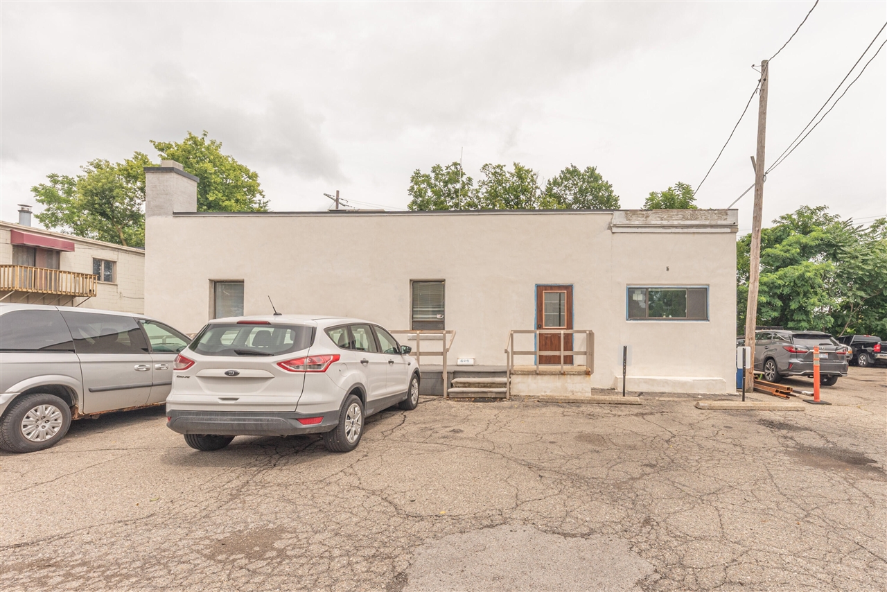 404 W Liberty Street Property Photo 4