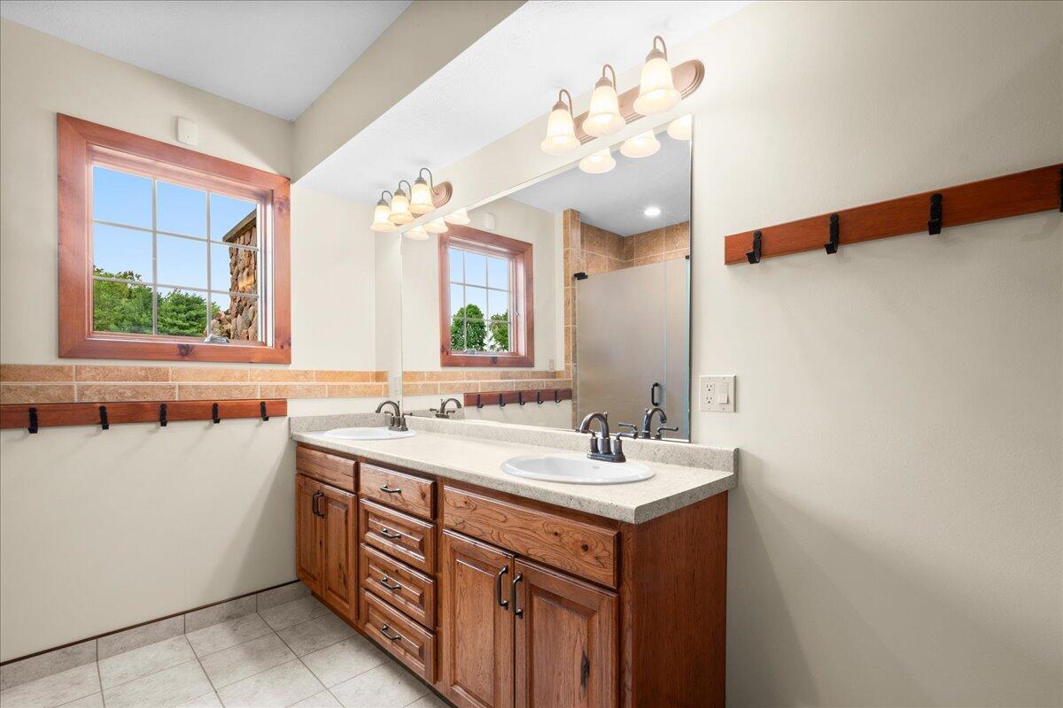101 N Wyman Road Property Photo 24