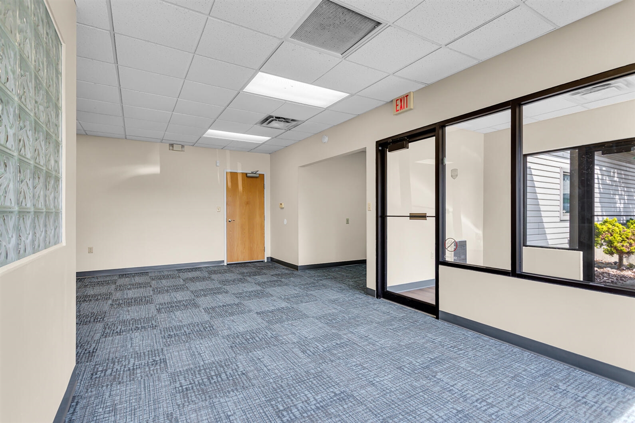 1418 E Michigan Avenue Property Photo 4
