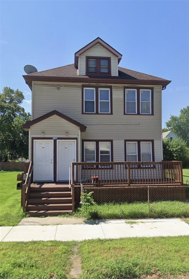 136 Batavia Street Property Photo 1