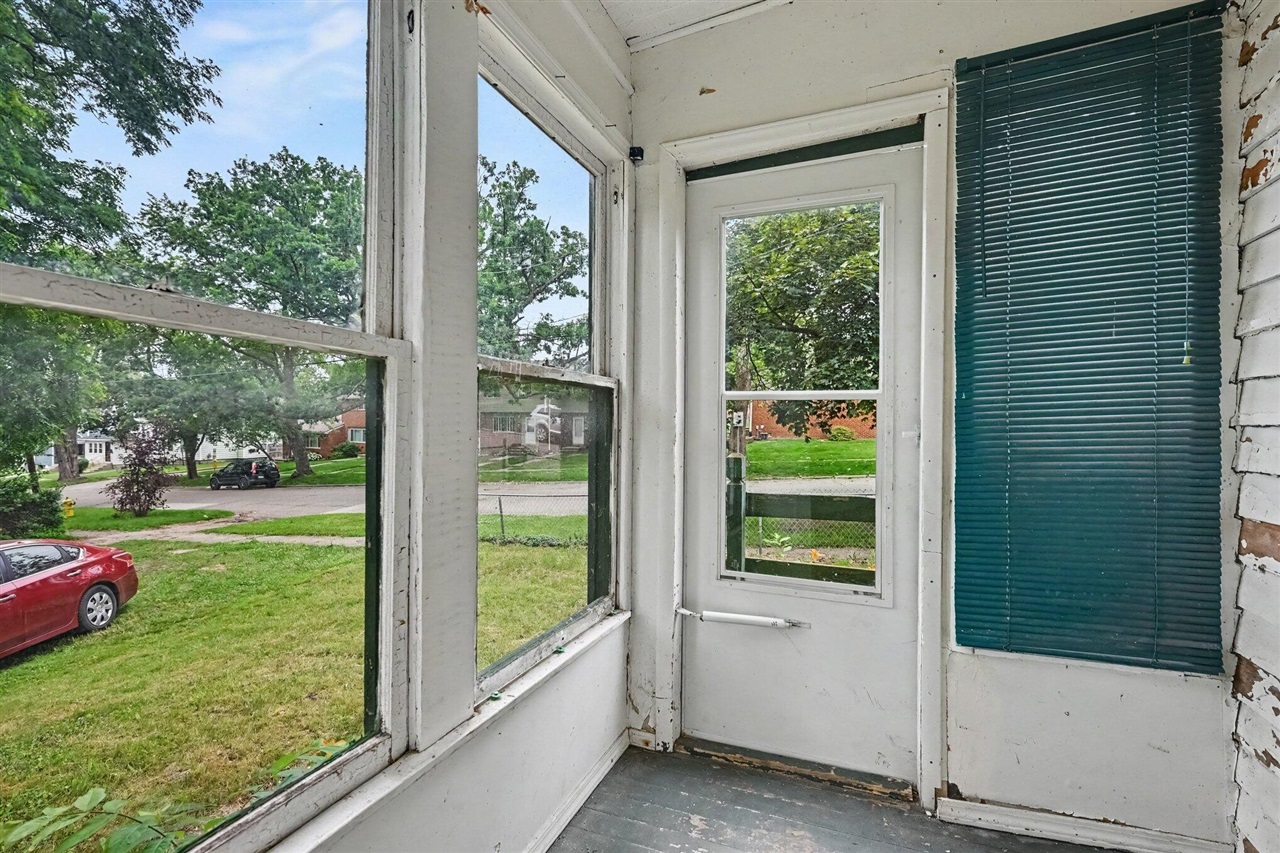 1110 Hotop Avenue Property Photo 21