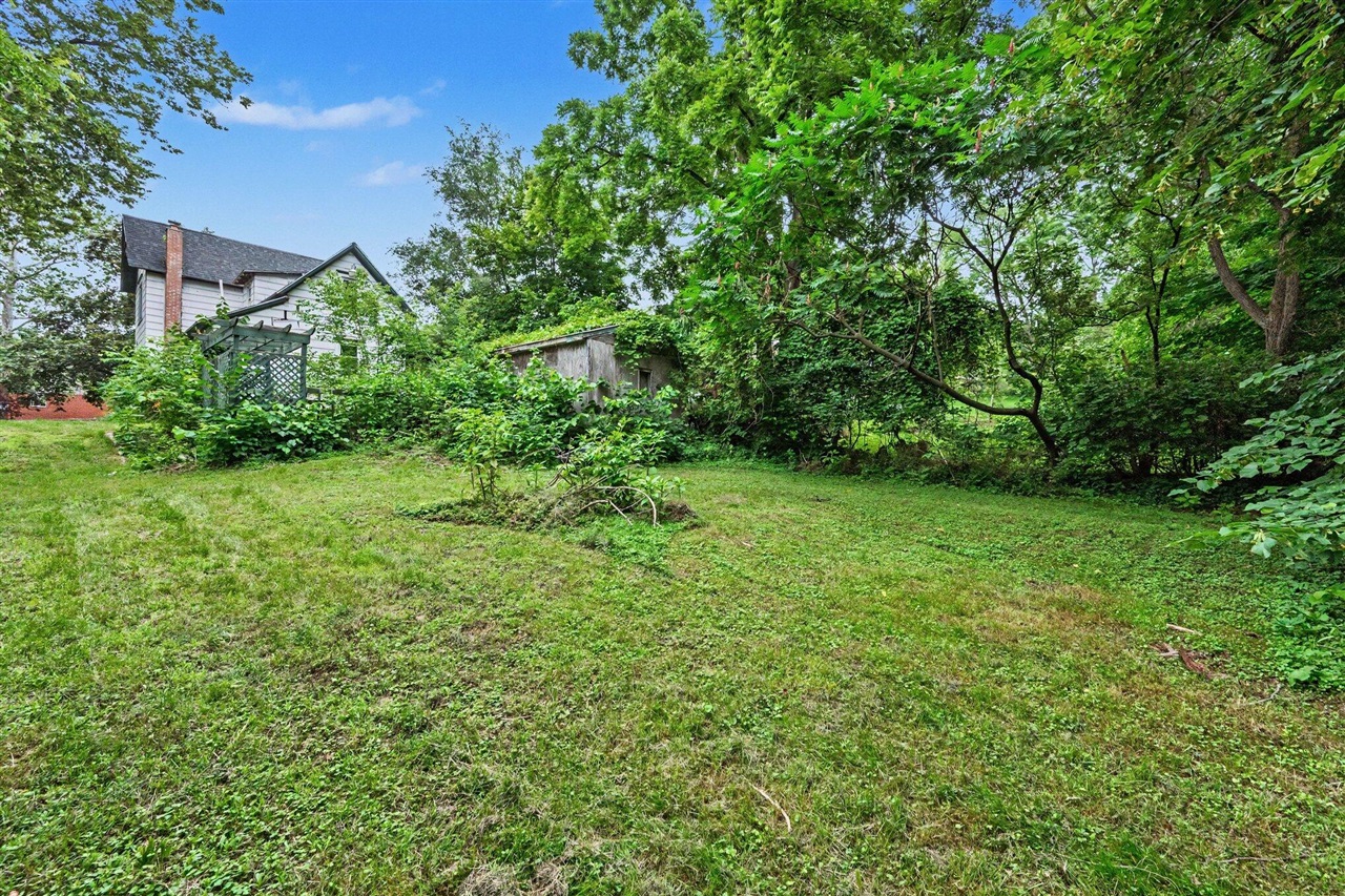 1110 Hotop Avenue Property Photo 24