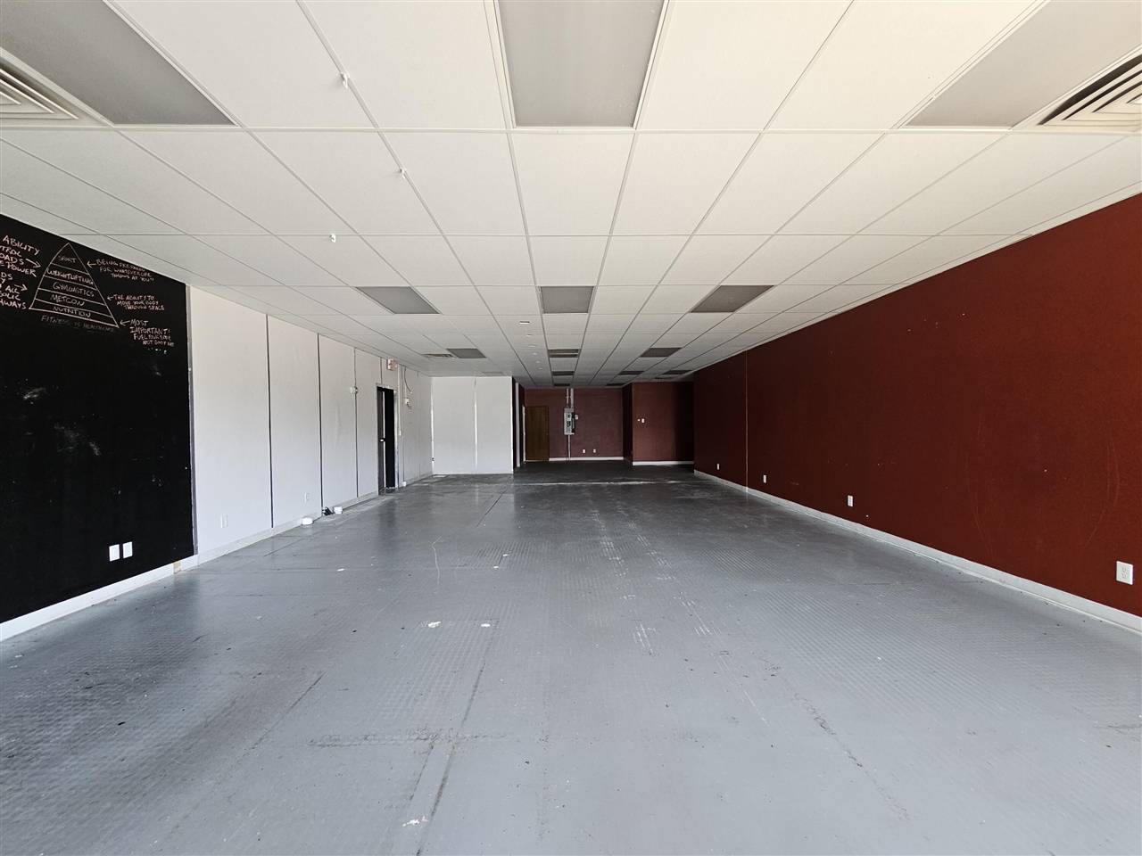 1025 W Main Property Photo 2