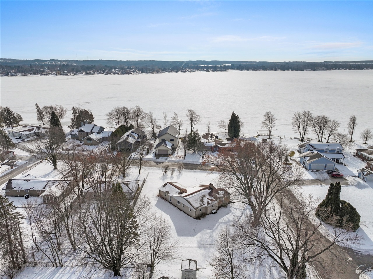 616 Lakeshore Drive Property Photo 11