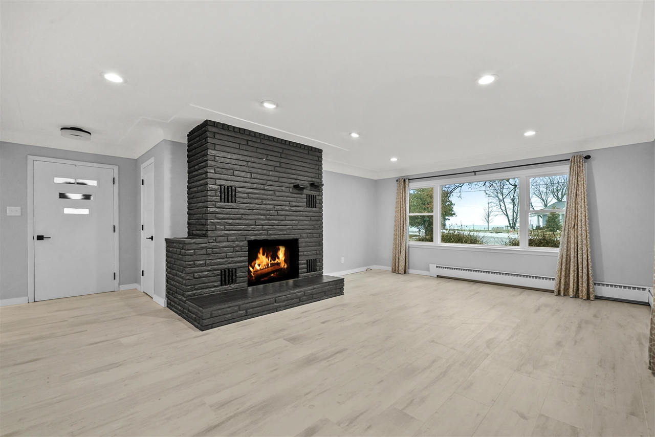 616 Lakeshore Drive Property Photo 18