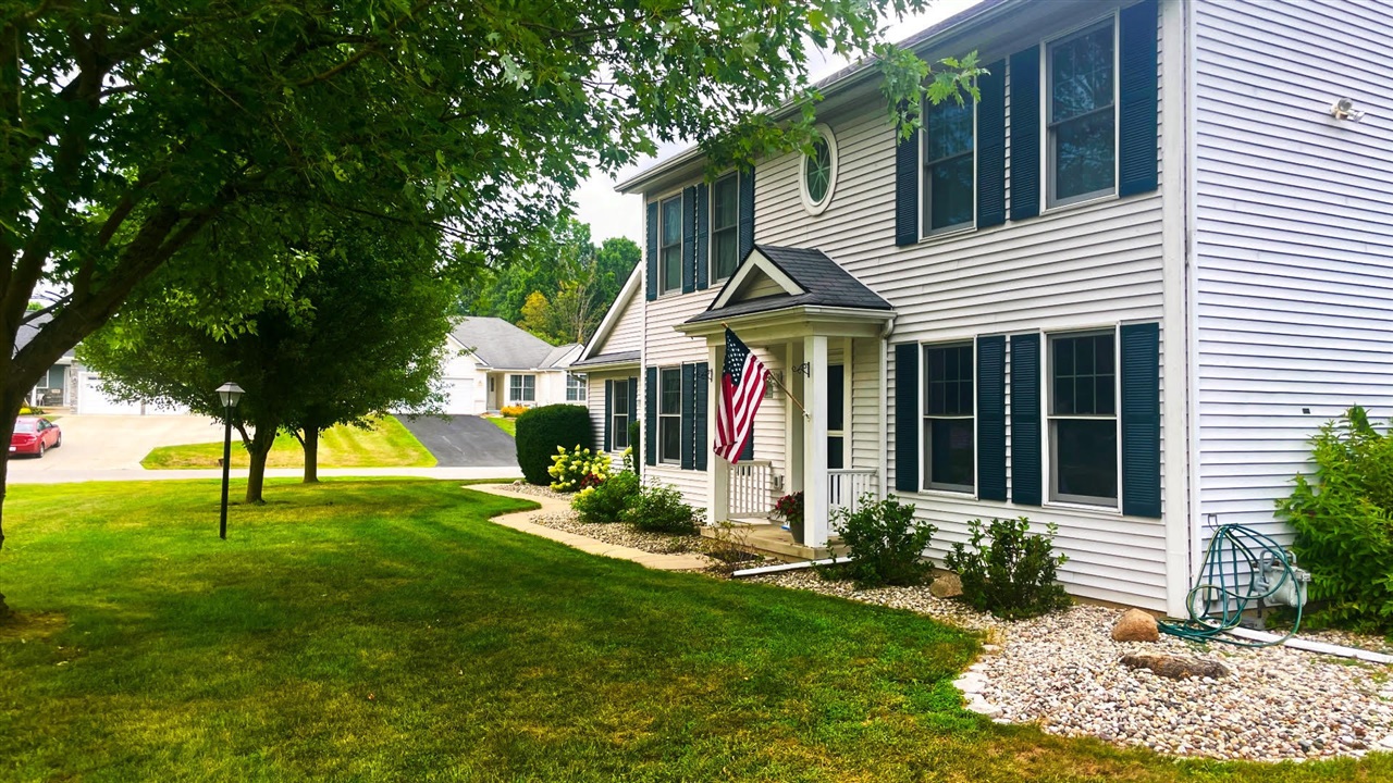 2329 Woodridge Dr Drive