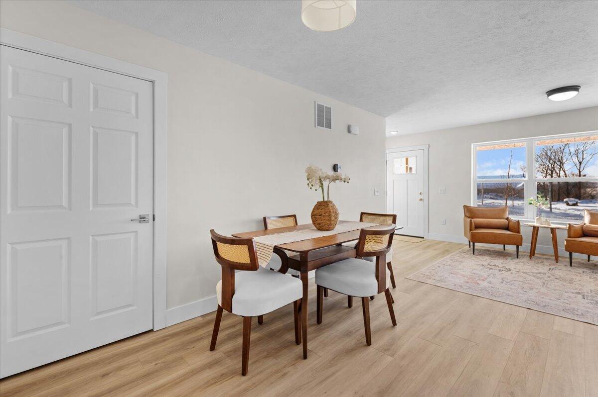 452 Pleasant Street Property Photo 9