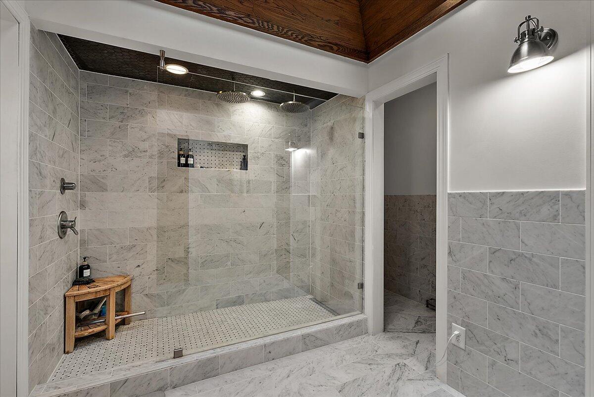 955 Kenwood Drive Property Photo 26