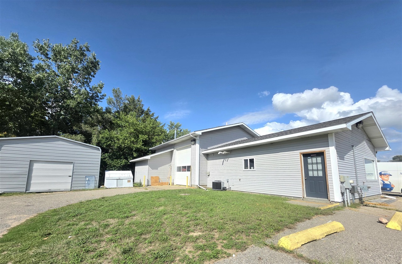 106 S State Street Property Photo 6
