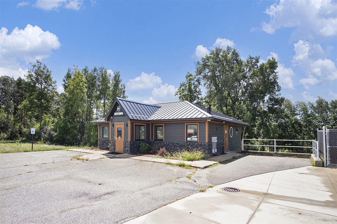 520 S 3rd Street Property Photo 4