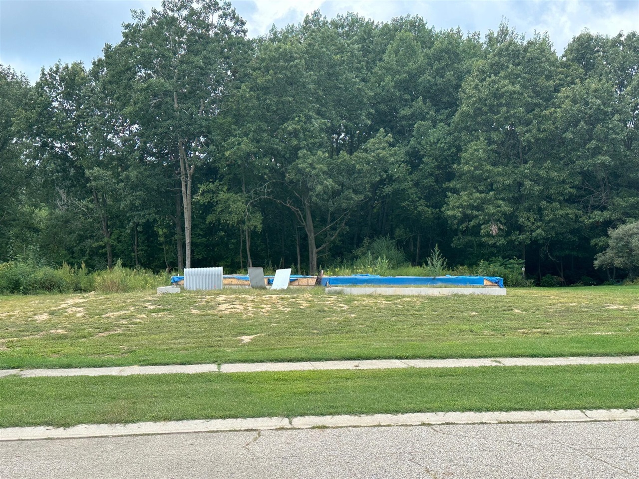 1582 Carolyn Drive Property Photo 1