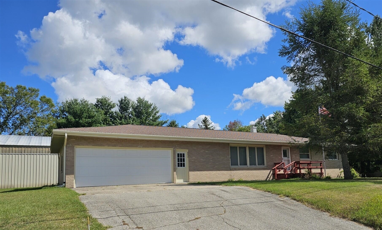 4872 Lester Avenue Property Photo 1