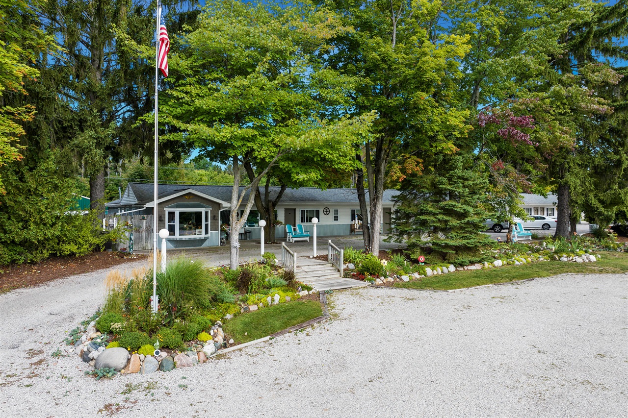 4871 Us Highway 31 Property Photo 2