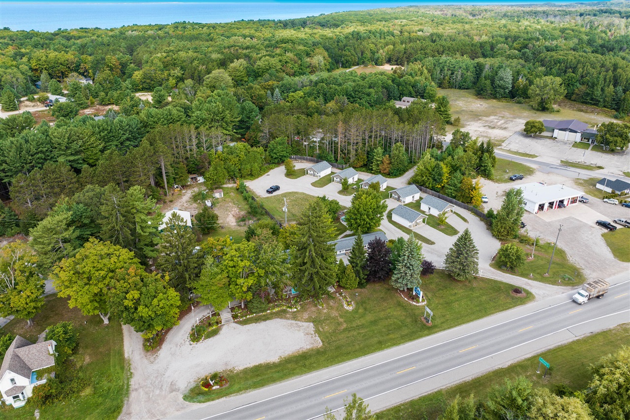 4871 Us Highway 31 Property Photo 5