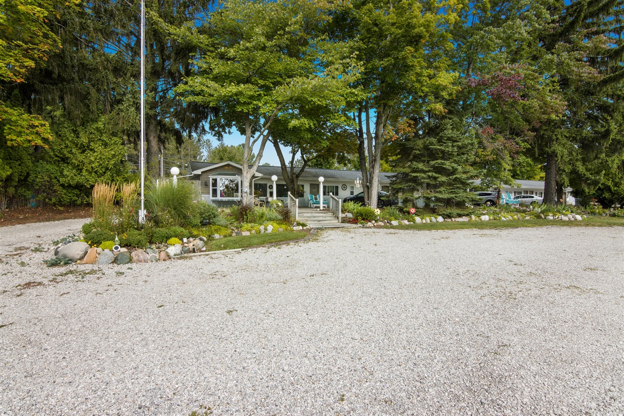 4871 Us Highway 31 Property Photo 6