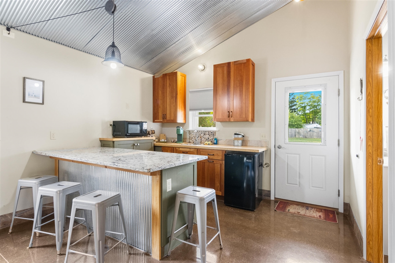 4871 Us Highway 31 Property Photo 17