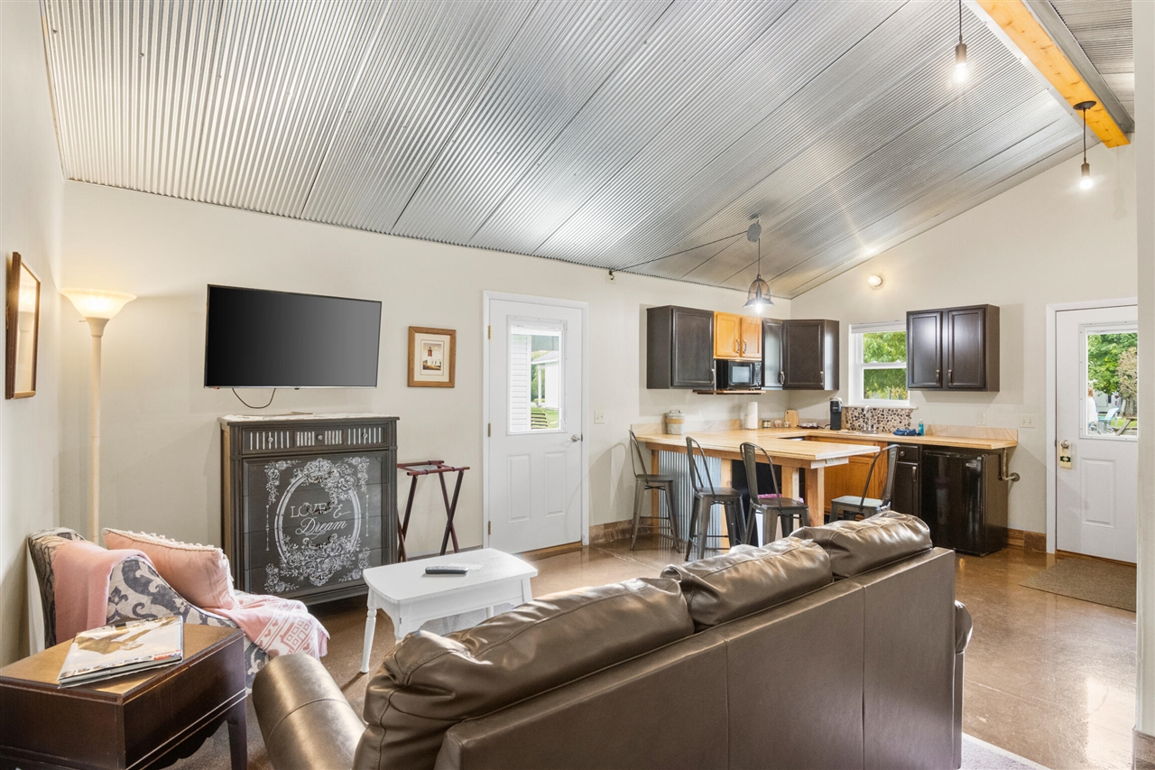4871 Us Highway 31 Property Photo 24
