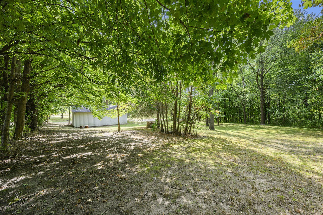 58480 Kirk Lake Road Property Photo 3