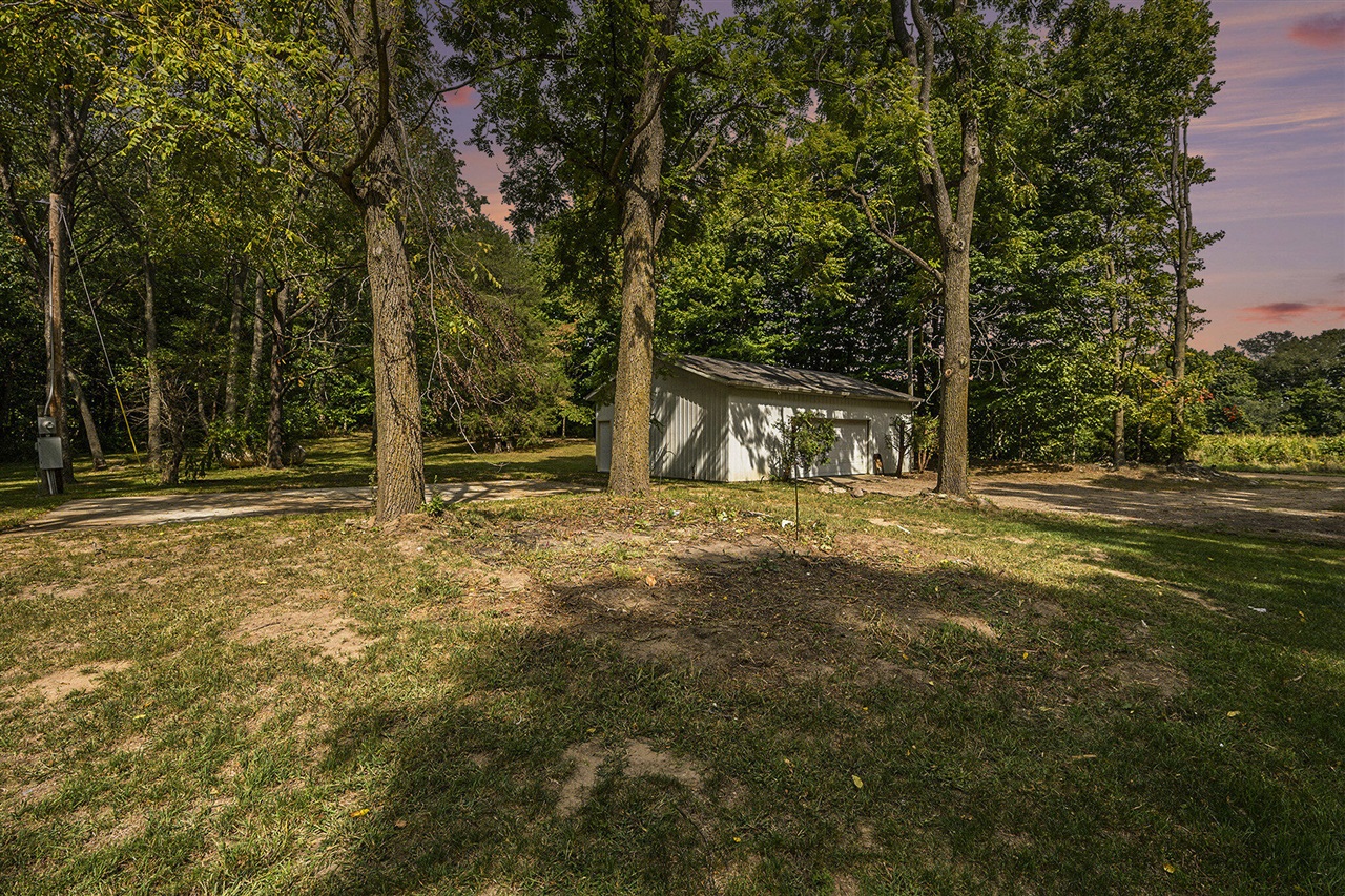 58480 Kirk Lake Road Property Photo 16