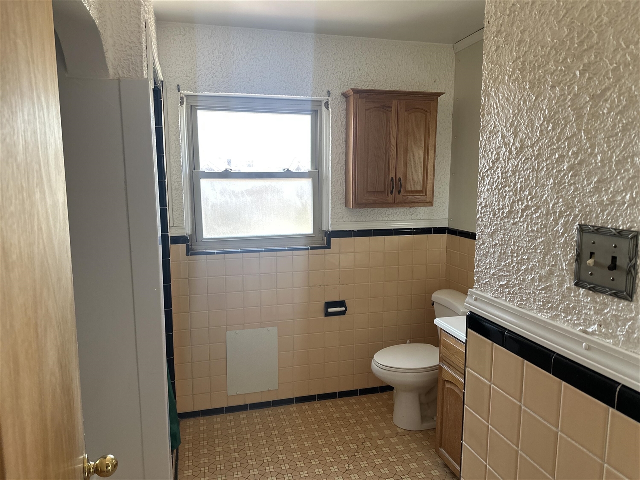 17516 Woodingham Drive Property Photo 13