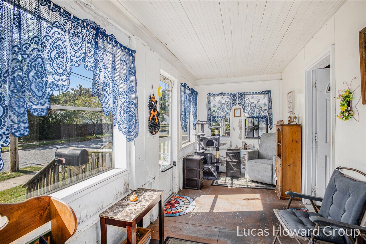 712 Lenore Avenue Property Photo 4
