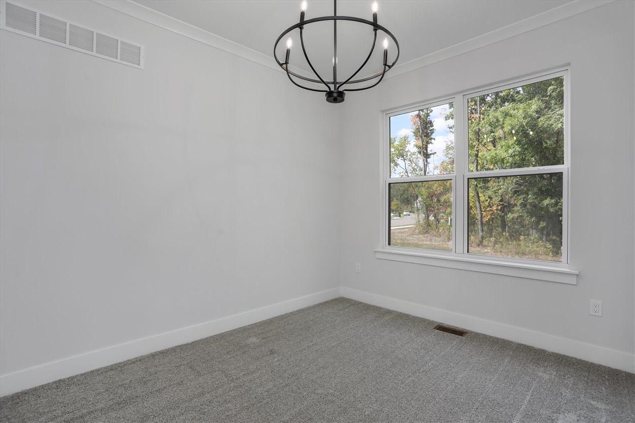 359 Amelia Circle Property Photo 8
