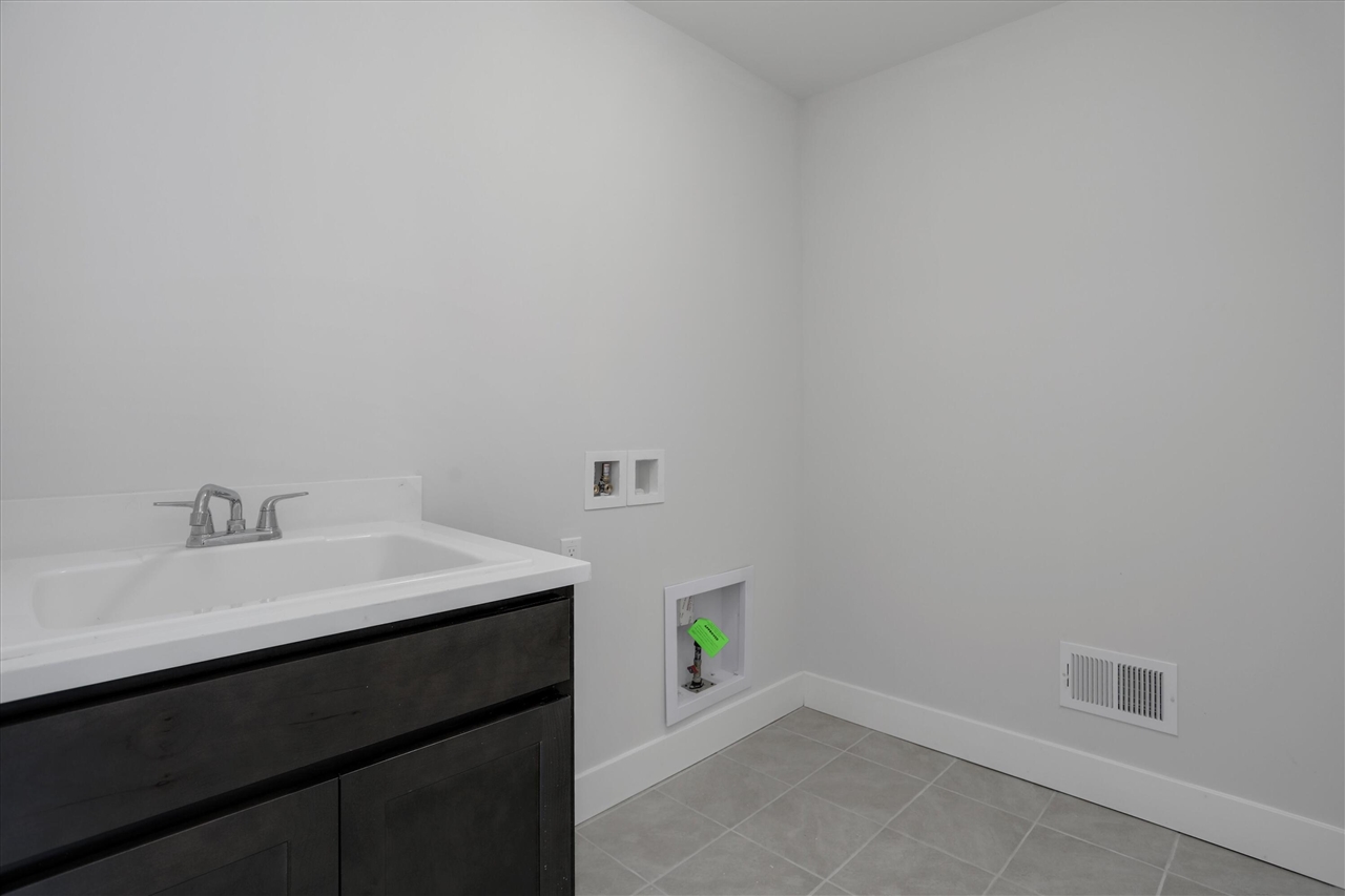 359 Amelia Circle Property Photo 33