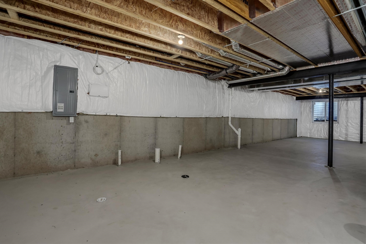 359 Amelia Circle Property Photo 40